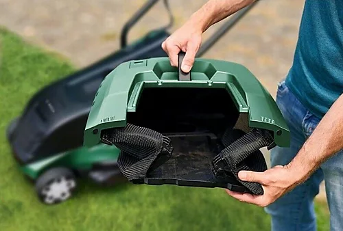 BOSCH Grass Box (To Fit: Bosch UniversalRotak 650 & AdvancedRotak Lawnmowers Listed Below) 4 BOSCH Grass Box (To Fit: Bosch UniversalRotak 650 & AdvancedRotak Lawnmowers Listed Below) - Image 4