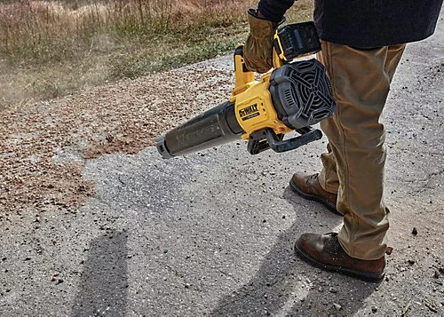 Dewalt DCMBL562N 18v XR Brushless Axial Blower Garden Leaf Blower- Bare Tool 4 Dewalt DCMBL562N 18v XR Brushless Axial Blower Garden Leaf Blower- Bare Tool - Image 4