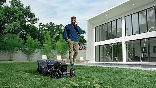 EcoFlow BLADE Smart Robotic Lawn Mower With Lawn Sweeping Kit Bundle 3 EcoFlow BLADE Smart Robotic Lawn Mower With Lawn Sweeping Kit Bundle - Image 3