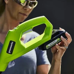 Greenworks Tools Battery G24B2 (Li-Ion 24V 2.0Ah) Suitable For 24V/48V Greenworks Products -Cheap Grow And Trim Store greenworks tools battery g24b2 li ion 24v 2 0ah suitable for 24v 48v greenworks products6952909053127 02c MP