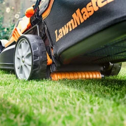 LawnMaster MX 24V 34cm Cordless Lawn Mower And 25cm Grass Trimmer Set With Spare Battery - 2 Year Guarantee 7 LawnMaster MX 24V 34cm Cordless Lawn Mower And 25cm Grass Trimmer Set With Spare Battery - 2 Year Guarantee -Cheap Grow And Trim Store lawnmaster mx 24v 34cm cordless lawn mower and 25cm grass trimmer set with spare battery 2 year guarantee6939349517556 04c MP