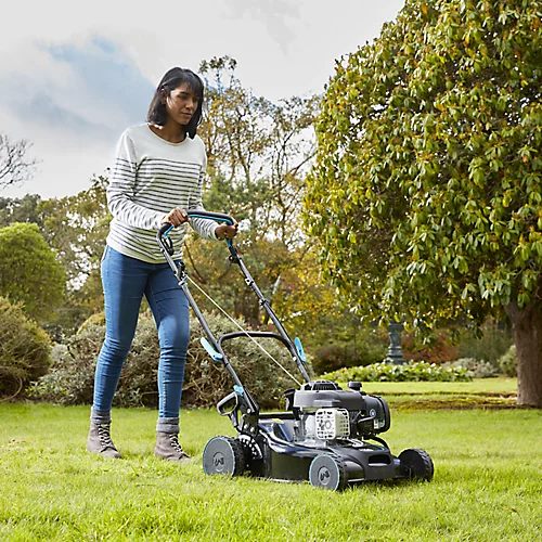 Mac Allister MLMP300H40 125cc Petrol Rotary Lawnmower 3 Mac Allister MLMP300H40 125cc Petrol Rotary Lawnmower - Image 3