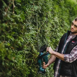 Makita DUH523Z LXT 18v Li-Ion Lithium Ion Cordless Hedge Cutter Trimmer 52cm -Cheap Grow And Trim Store makita duh523z lxt 18v li ion lithium ion cordless hedge cutter trimmer 52cm0088381673686 04c MP