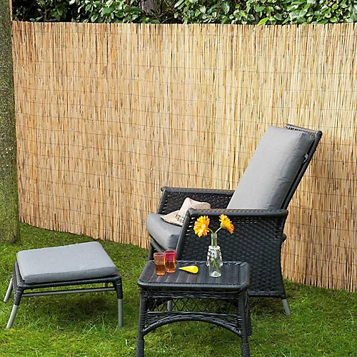 Natural Peeled Reed Screening Roll Garden Screen Fence Fencing Panel H 1.5m X W 4m 2 Natural Peeled Reed Screening Roll Garden Screen Fence Fencing Panel H 1.5m X W 4m - Image 2