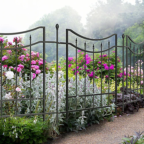 Panacea Curved Traditional Railings, (L)1.22m (H)0.91m (T)20mm 2 Panacea Curved Traditional Railings, (L)1.22m (H)0.91m (T)20mm - Image 2