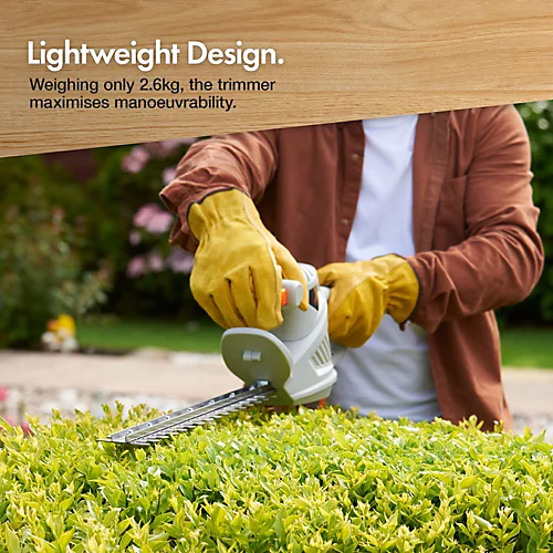 VonHaus Electric Hedge Trimmer, 41cm Blade Length - Bush Cutter With 450W Power, Protective Cover, Safety Trigger & 6m Power Cable 2 VonHaus Electric Hedge Trimmer, 41cm Blade Length - Bush Cutter With 450W Power, Protective Cover, Safety Trigger & 6m Power Cable - Image 2