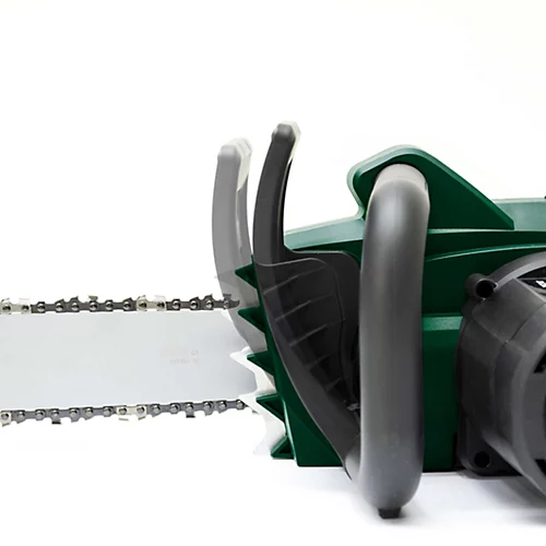 Webb WEECS402200 40cm (16") 2200w Electric Chainsaw 4 Webb WEECS402200 40cm (16") 2200w Electric Chainsaw - Image 4