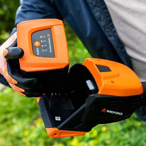 Yard Force 40V 33cm Cordless Grass Trimmer - BODY ONLY - LT G33AW - GR40 Range 4 Yard Force 40V 33cm Cordless Grass Trimmer - BODY ONLY - LT G33AW - GR40 Range - Image 4