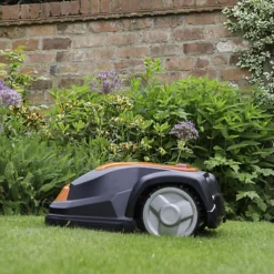 Yard Force EasyMow 260B Robotic Lawnmower With Sensors For Lawns Up To 260m² -Cheap Grow And Trim Store yard force easymow 260b robotic lawnmower with sensors for lawns up to 260m 6939500732729 04c MP